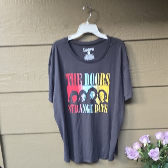 Torrid The Doors Fringe Back Relaxed Fit Tee Vintage Black Gray 2x 18/20 New - Picture 6 of 11